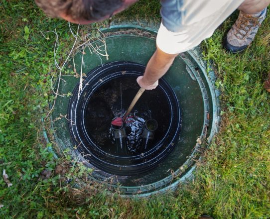 Warning signs that a septic tank is due for cleaning